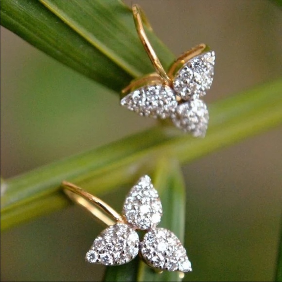 NEW Leaf Shape Gold Dazzling Diamond Drop Earrings - Picture 4 of 6